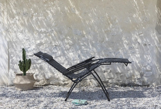 Stylish lounging chair