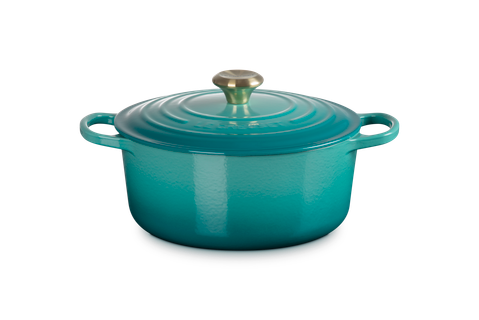 Le Creuset Signature Round Dutch Oven, 5.5 qt.