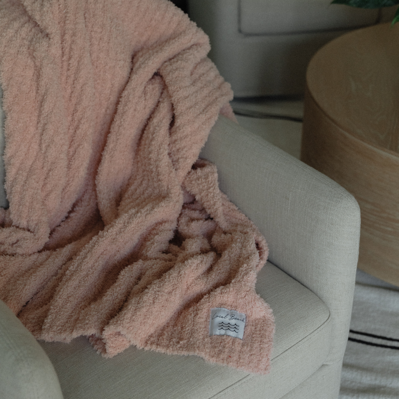 Solid Ribbed Luxe Home Cozy Blanket: Cream