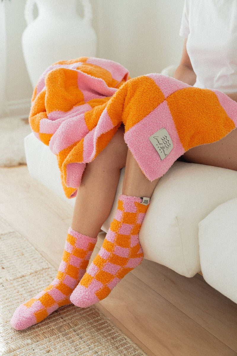 Checker Luxe Home Blanket: Sand/Cream