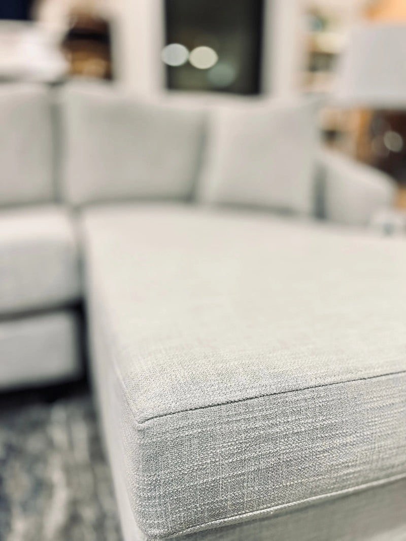 Kelsi 2pc Sectional Stylus