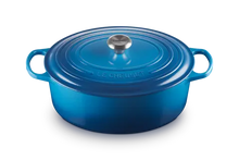 Le Creuset Signature Oval Oven, 8 qt. Le Creuset