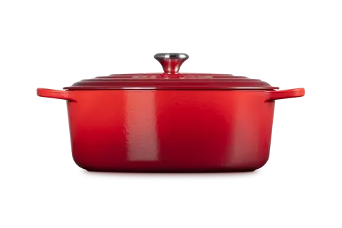 Le Creuset Signature Oval Oven, 8 qt. Le Creuset