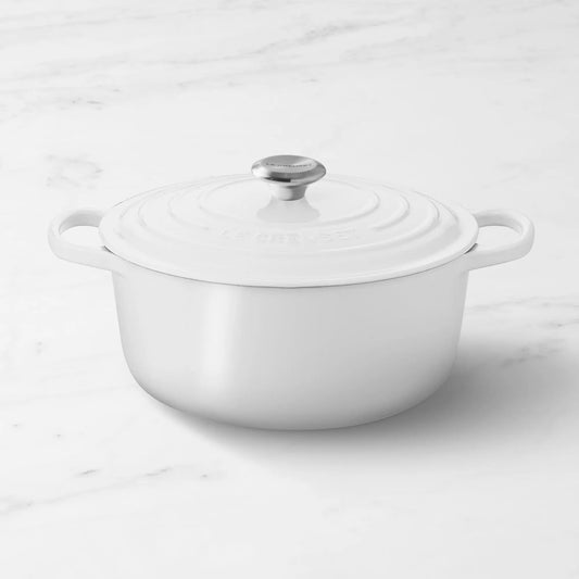Le Creuset Signature Round Dutch Oven, 4.5 qt. Le Creuset