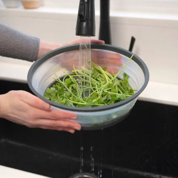 Medium Collapsible Microwave Food Cover Tovolo