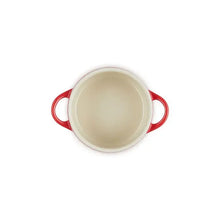 Mini Round 8 oz. Cocotte With Heart Gold Knob Le Creuset