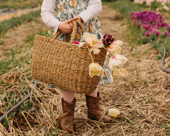 Oval Harvest Gathering Basket Will & Atlas