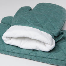 Stonewash Heirloom Oven Mitt Danica Heirloom