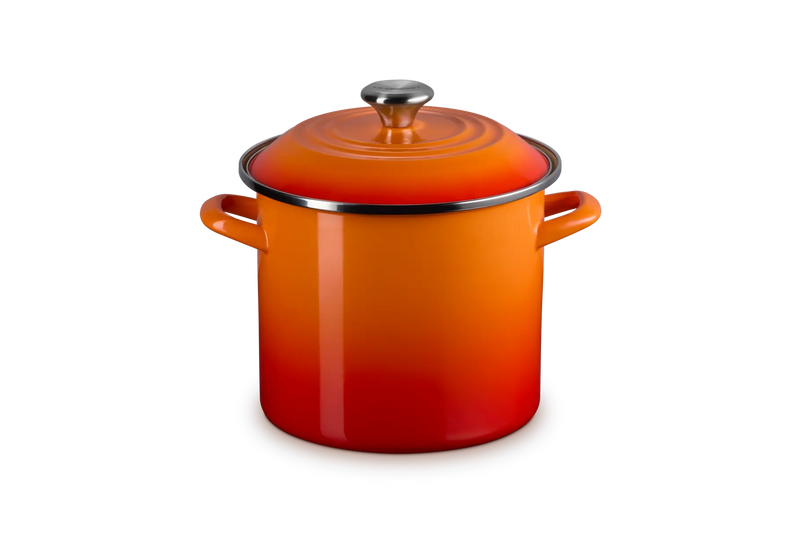 Traditional 8 qt. Stockpot Le Creuset