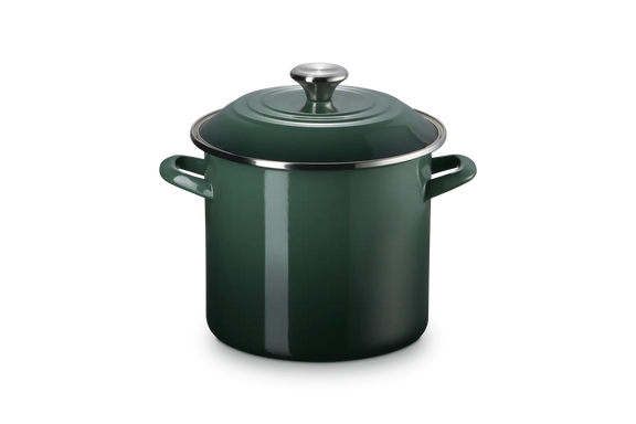 Traditional 8 qt. Stockpot Le Creuset
