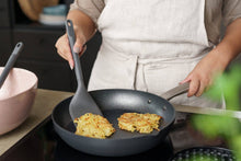 Zyliss Angled Turner DKHB [Zyliss, Cole & Mason, Swissmar, AdHoc, Ken Hom]