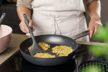 Zyliss Slotted Turner DKHB [Zyliss, Cole & Mason, Swissmar, AdHoc, Ken Hom]