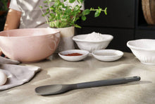 Zyliss Spoontula: Medium DKHB [Zyliss, Cole & Mason, Swissmar, AdHoc, Ken Hom]