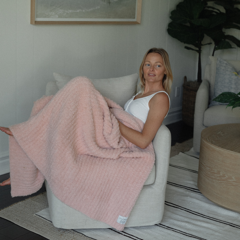 Solid Ribbed Luxe Home Cozy Blanket: Cream